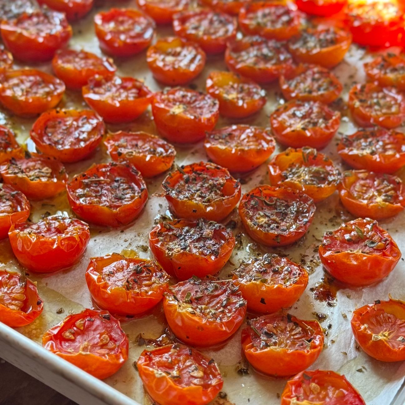 Pomodorini confit al forno con insaporitore bio Val Verbe