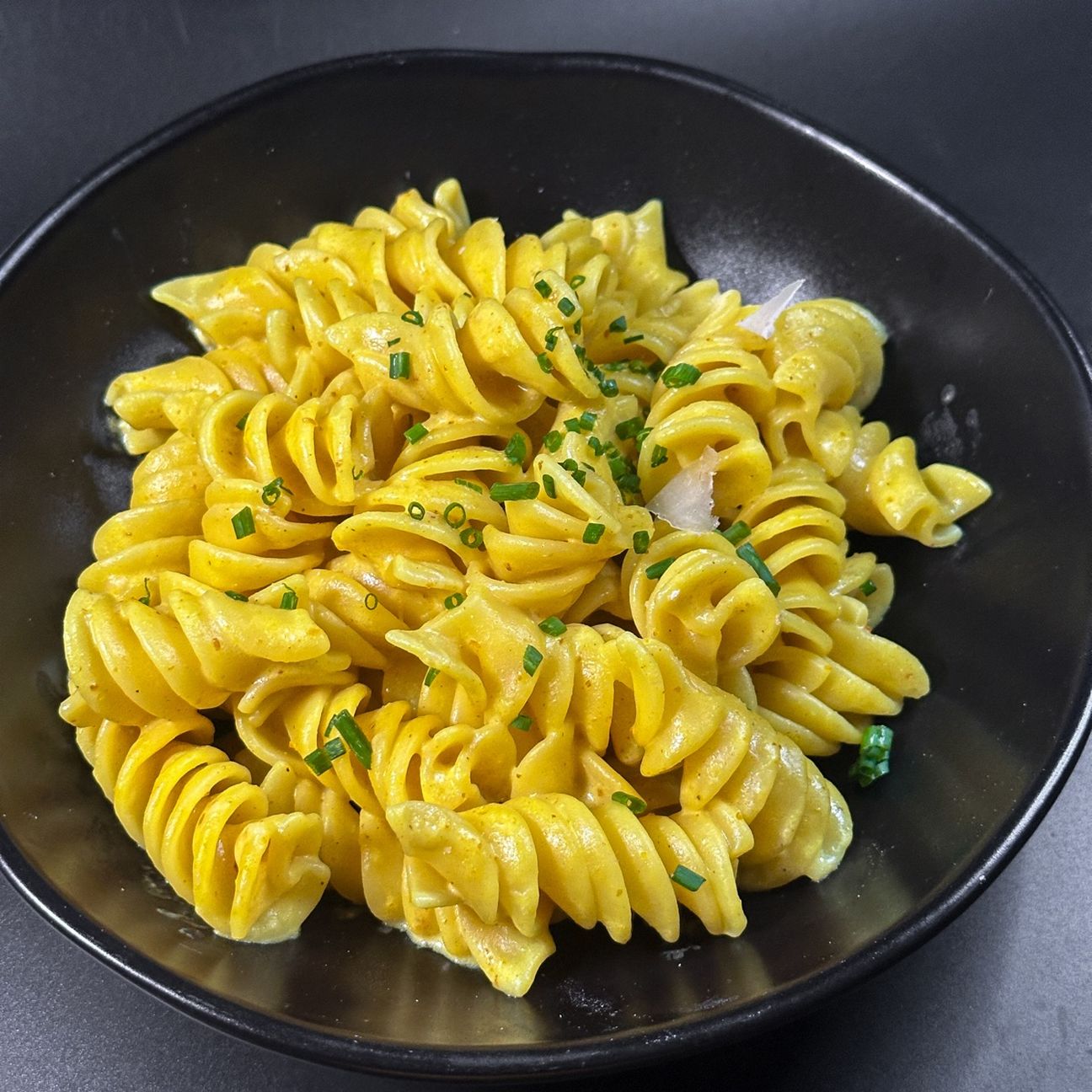 Elica con curry e parmigiano