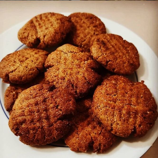 Biscotti vegani al burro di arachidi