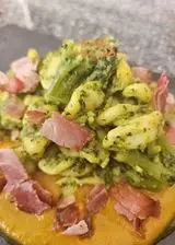 Ricetta Orecchiette allo zafferano con broccoli crema di zucca e  speck croccante