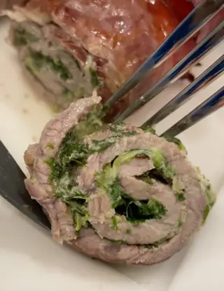 Ricetta Rotolini di carne e speck ripieni di formaggio e spinaci di unamicoincucina