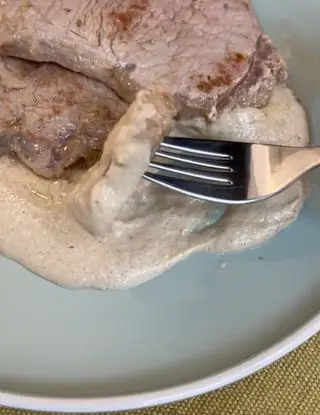 Ricetta Tagliata di Manzo con crema ai Funghi Porcini di unamicoincucina