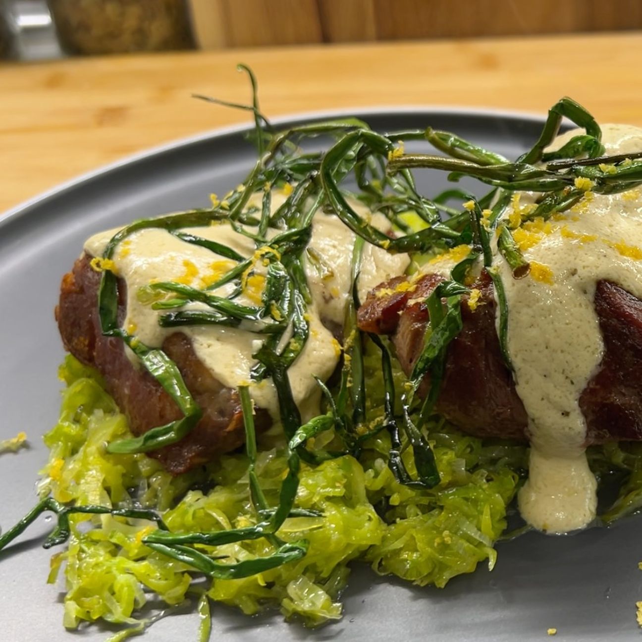 Filetti di Maiale con salsa di Senape ai Porri