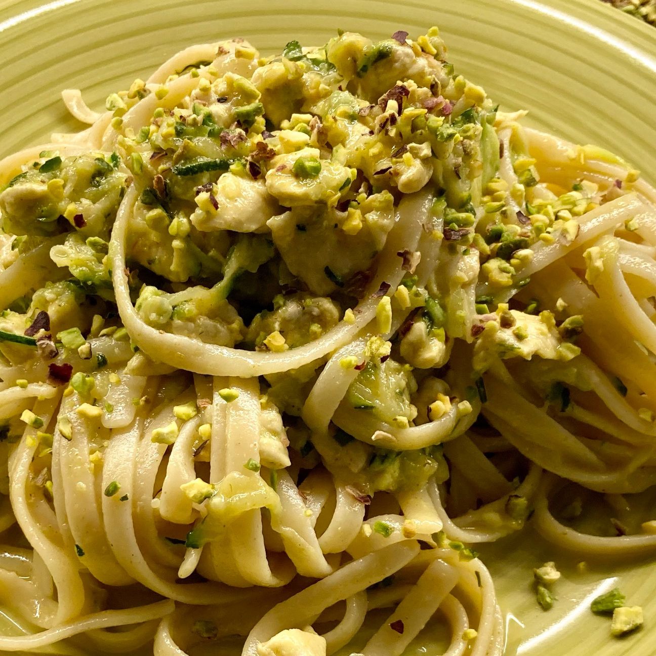 Carbonara con Zucchine e Pollo