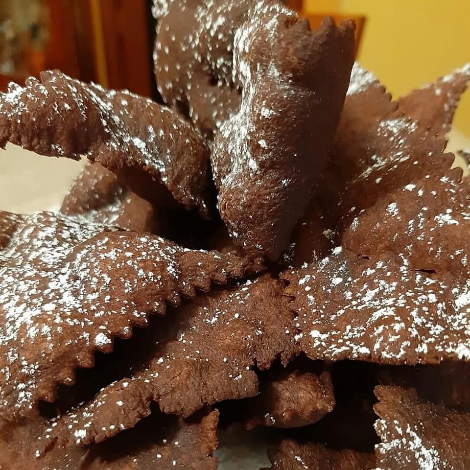Chiacchiere al cacao.