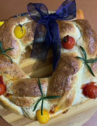 Ricetta Ghirlanda con pomodorini e scamorza di simoneantonella54