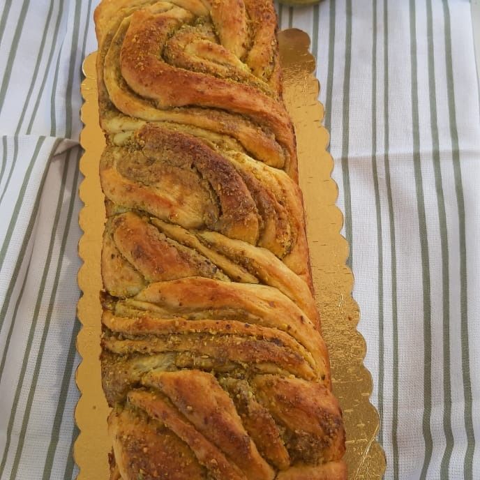 Babka con crema al pistacchio.
