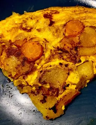 Ricetta Frittata con patate e carote al curry di w49nm8sbg9