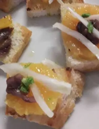 Ricetta Crostini acciughe arancia e finocchio di vania_chef