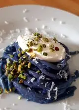 Ricetta Spaghettoni al pesto di cavolo viola