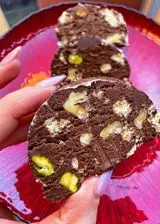 Ricetta Salame al cioccolato con pistacchi & noci - “LIGHT”