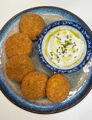 Ricetta Polpette di patate e tonno con ❤️ filante & salsa yogurt di ilmiopiattoacolori