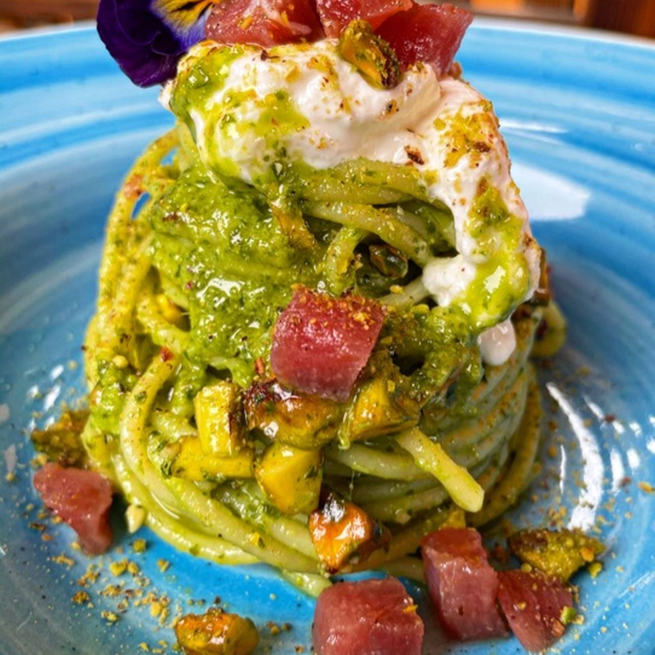 Pistacchio, tonno fresco e stracciatella