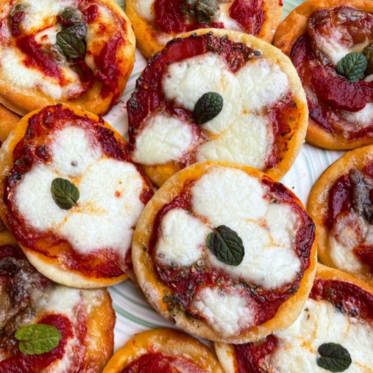 Pizzette con solo 2 ingredienti