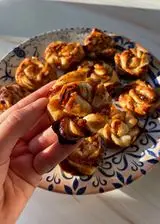 Ricetta Sfogliatine con marmellata di arance e lamelle di mandorle