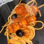 Ricetta Spaghetti alla puttanesca di tonno 😋