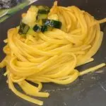 Ricetta Linguine zucchine e gamberi