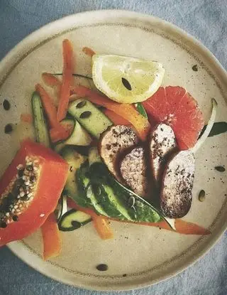 Ricetta Tempeh marinato con insalata fantasia agli agrumi mediterranei di paola.cremonesi89