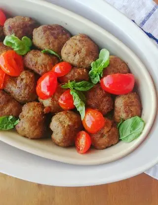 Ricetta Polpette con pomodorini e basilico di cucina_e_non_solo