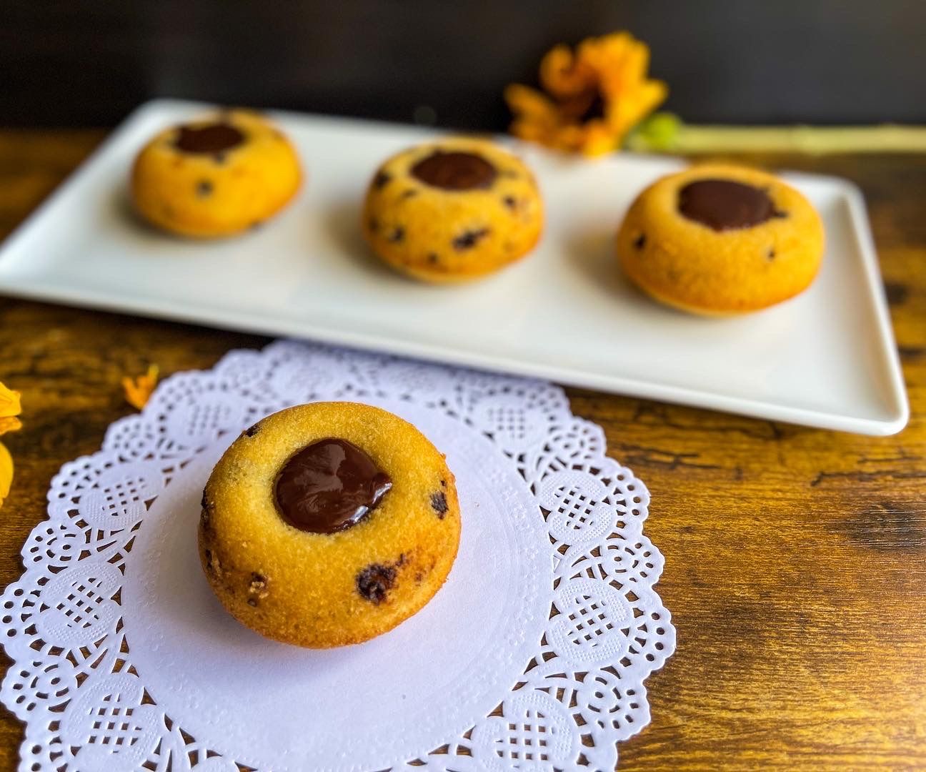 Financiers tigrati al cioccolato