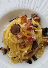 Ricetta Carbonara di stagione (con tartufo nero)