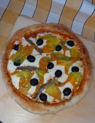 Ricetta Pizza alici e fiori di zucca di difioreda