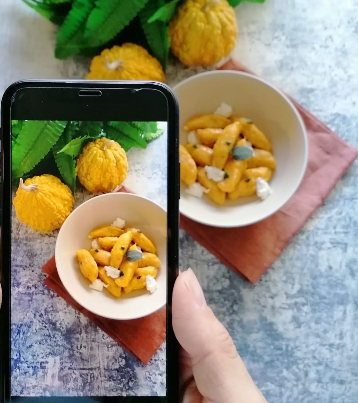 Gnocchi di zucca con burratina affumicata