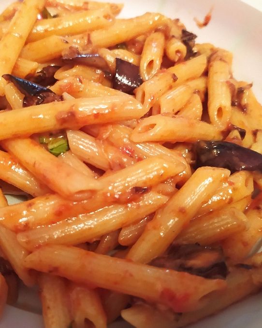 Pennette pomodoro e melanzane
