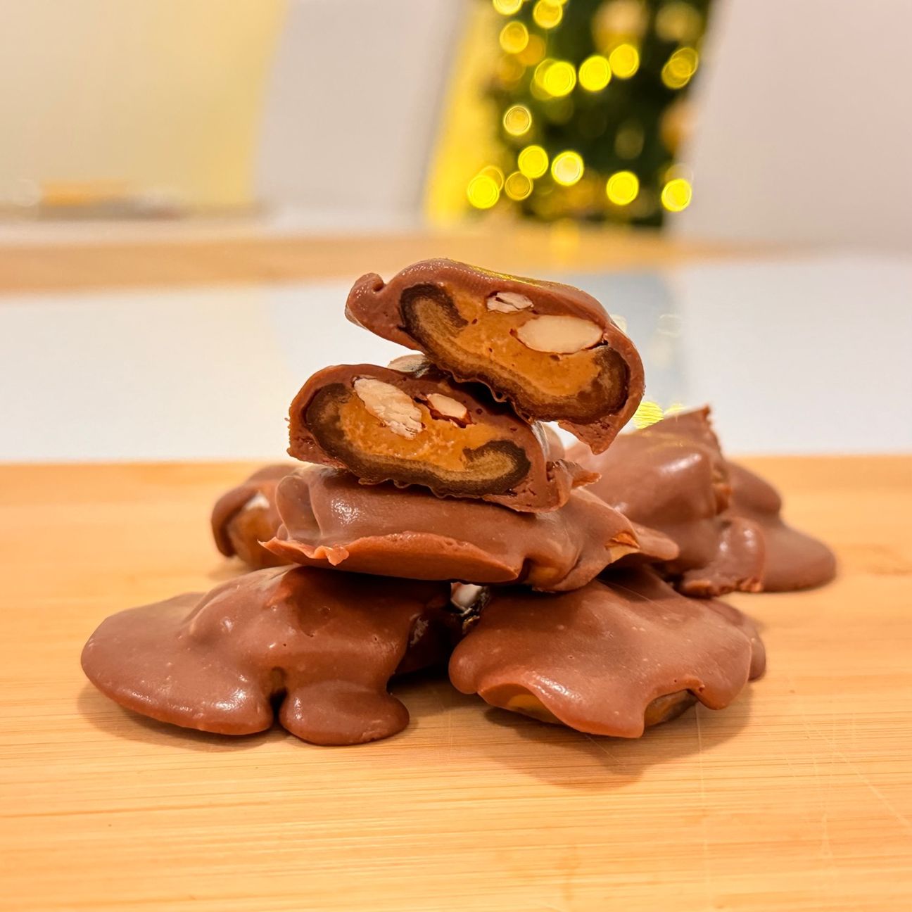 Datteri alle mandorle e cioccolato!