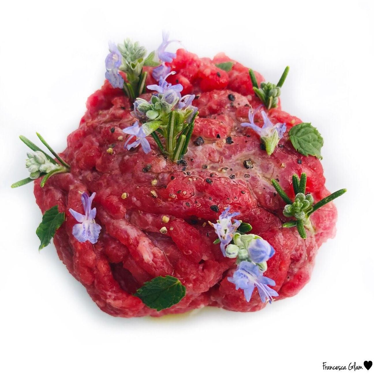 Tartare di chianina con sale rosa dell’himalaya e pepe nero