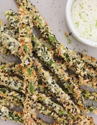 Ricetta Asparagi croccanti al forno con maionese al lime e aglio di nennelluccia