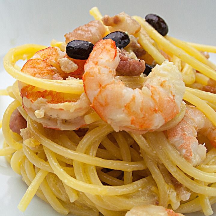 Spaghetti alla carbonara di gamberi e caffè