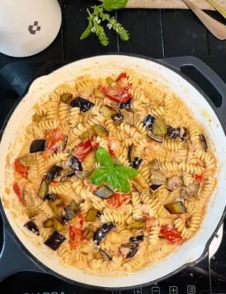 Ricetta FUSILLI CON MELANZANE E ROBIOLA di angelasurano80