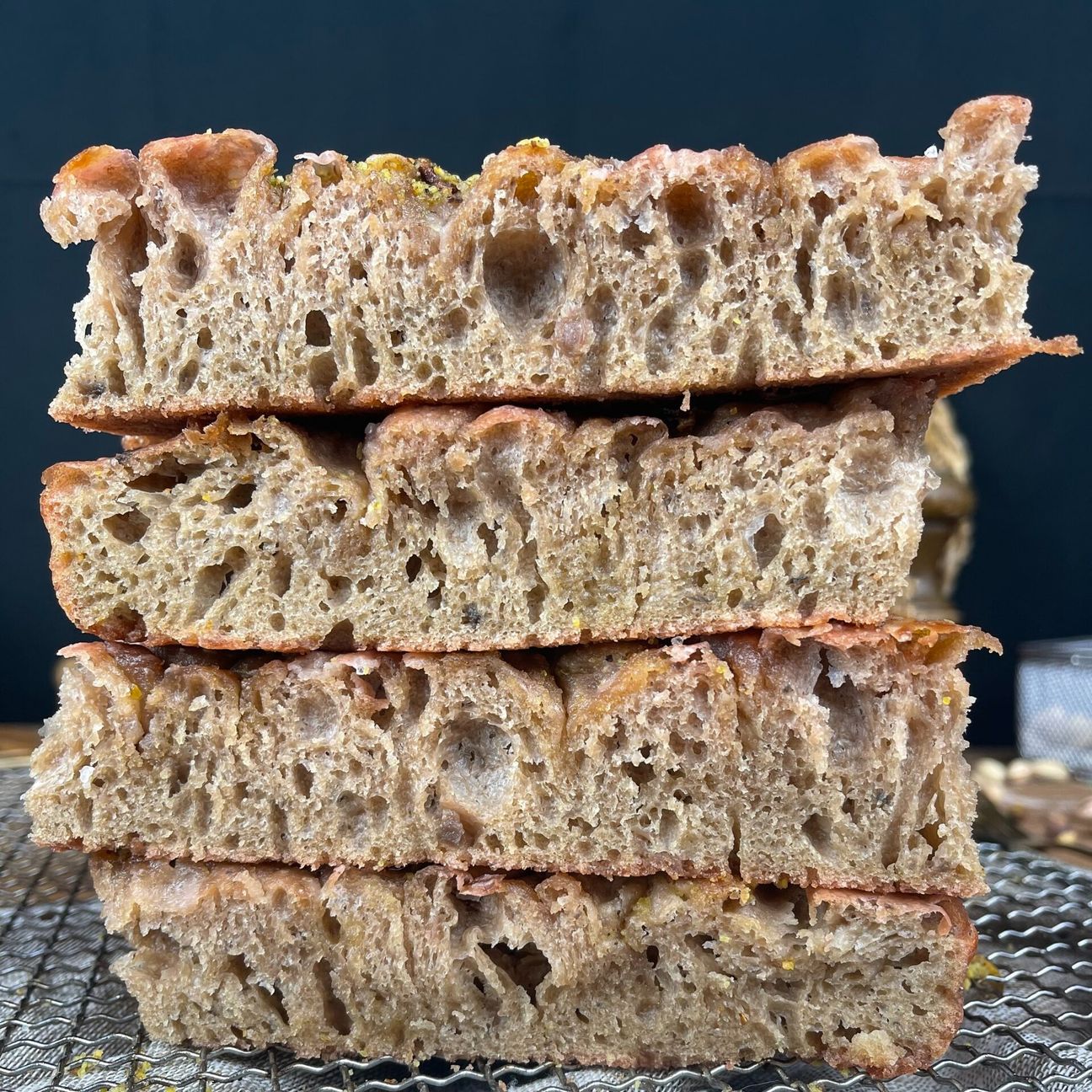 FOCACCIA ALLA BARBABIETOLA