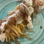 Ricetta Spaghetti con burrata, gamberi crudi e tartufo