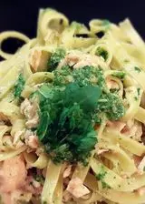 Ricetta Tagliatelle pesto di rucola e salmone