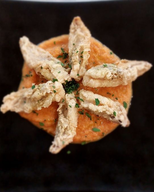 Crema di carote filetti di rospetti fritti.