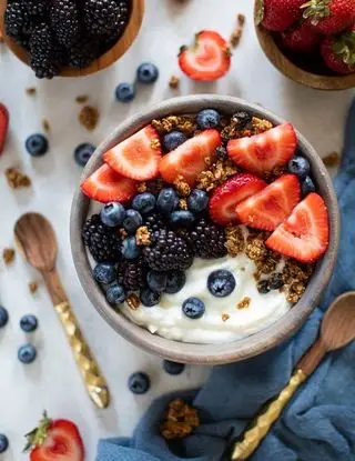 Ricetta Yogurt bowl con frutti di bosco e gramola di giorgia_ruggieri