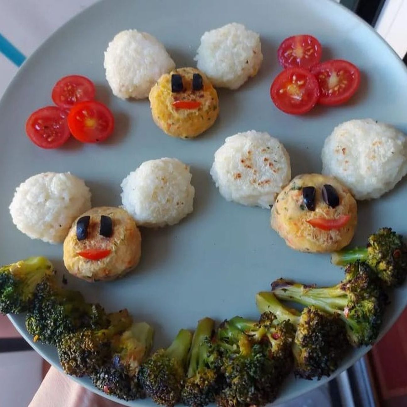 A pranzo con mickey mouse
