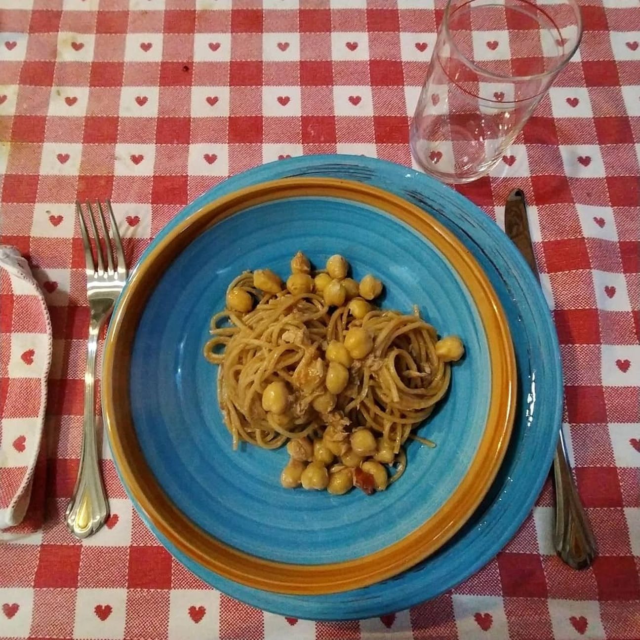Spaghetti integrali sarde e ceci