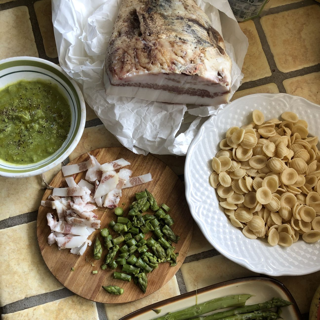 Orecchiette guanciale e crema di asparagi
