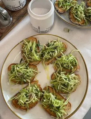 Ricetta Bruschette Puntarelle & Alici di chezgian