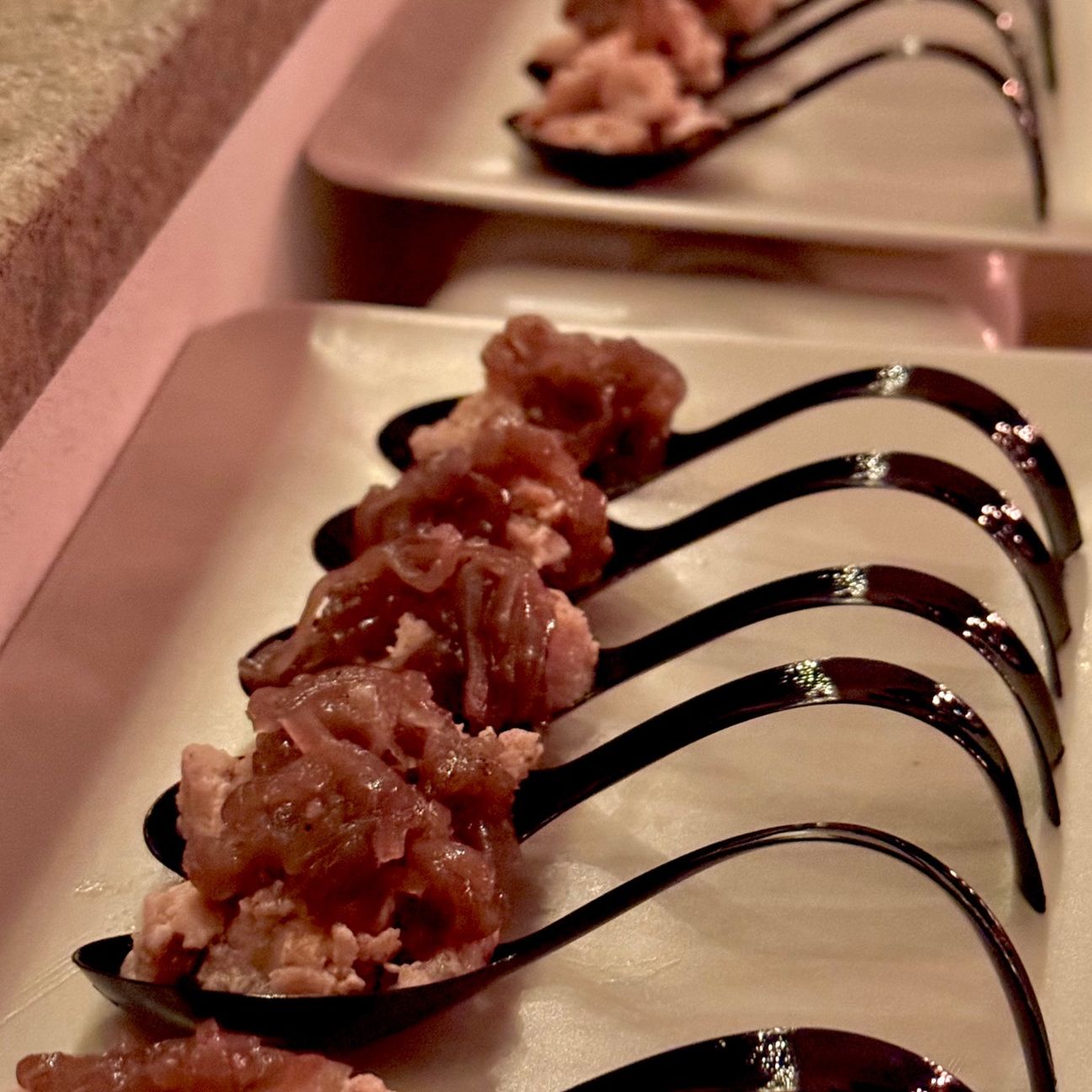 Finger food tonno e cipolla caramellata