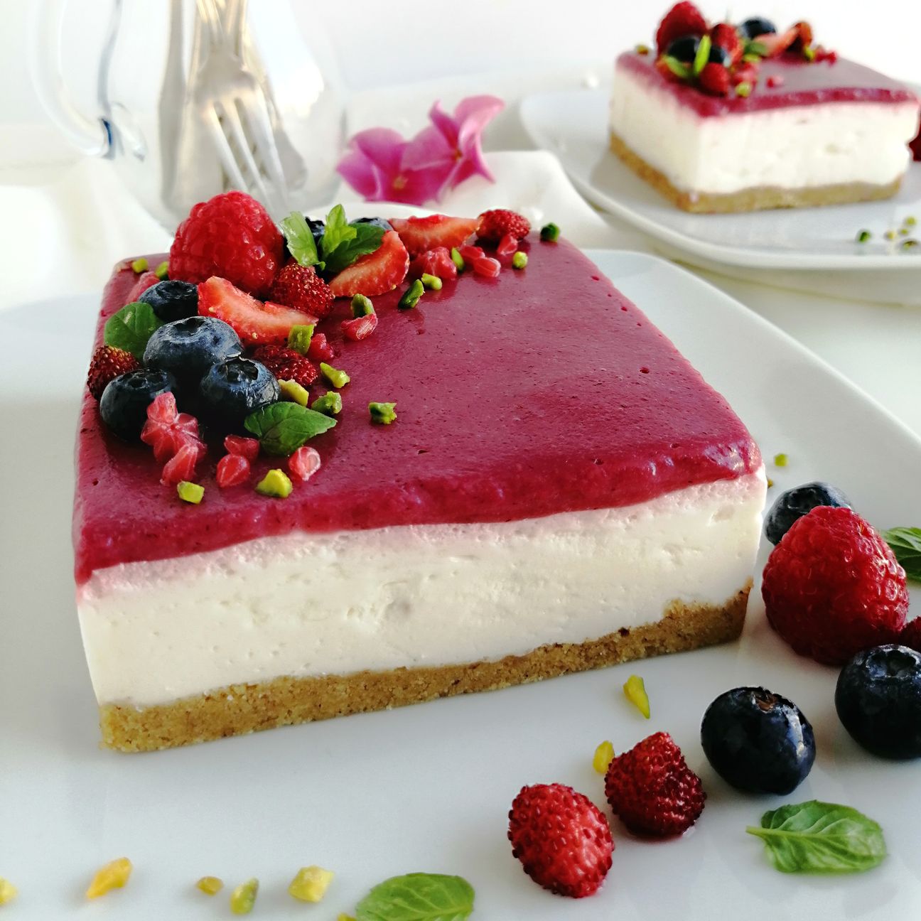 Mini cheesecake con gelée alle fragoline di bosco
