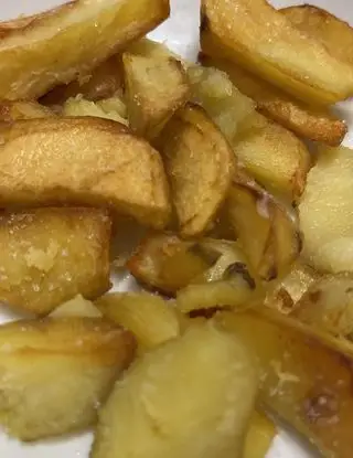 Ricetta Anche con 30 gradi, non direi mai no alle patatine fritte 🍟  Bon appétit 🙏🏻😋 di kn86nmk8pt