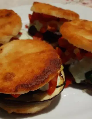 Ricetta Arepas con ortaggi stagione e salsa allo yogurt greco di domenico.sant