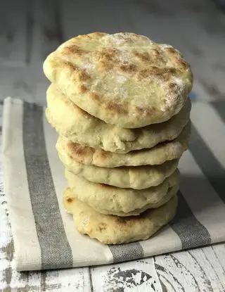 Ricetta PANINETTI VELOCI IN PADELLA di annamariachef2.0