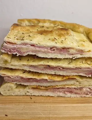 Ricetta Focaccia ripiena di CucinaDargento