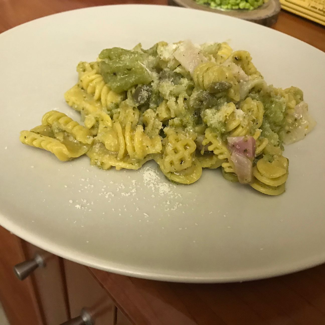 Radiatori con Crema di Broccoletti e scaglie di Guanciale