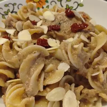 Ricetta Fusillone Garofalo gluten free con pesto di melanzane e pomodori secchi di MariaLaPrecisa